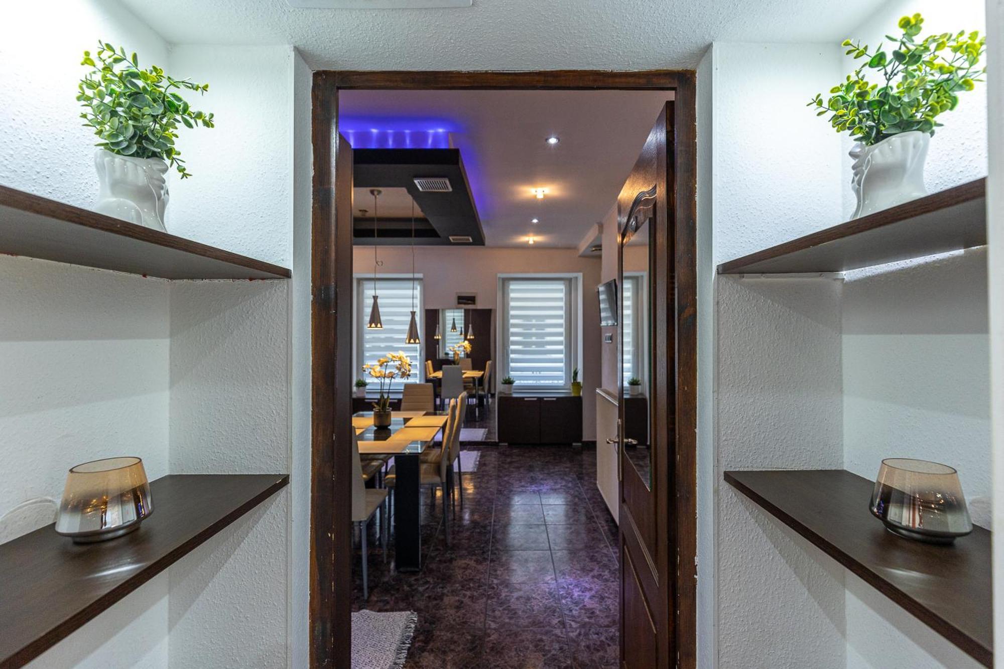 City Vibes Apartment - 3 Bdrms بودابست المظهر الخارجي الصورة