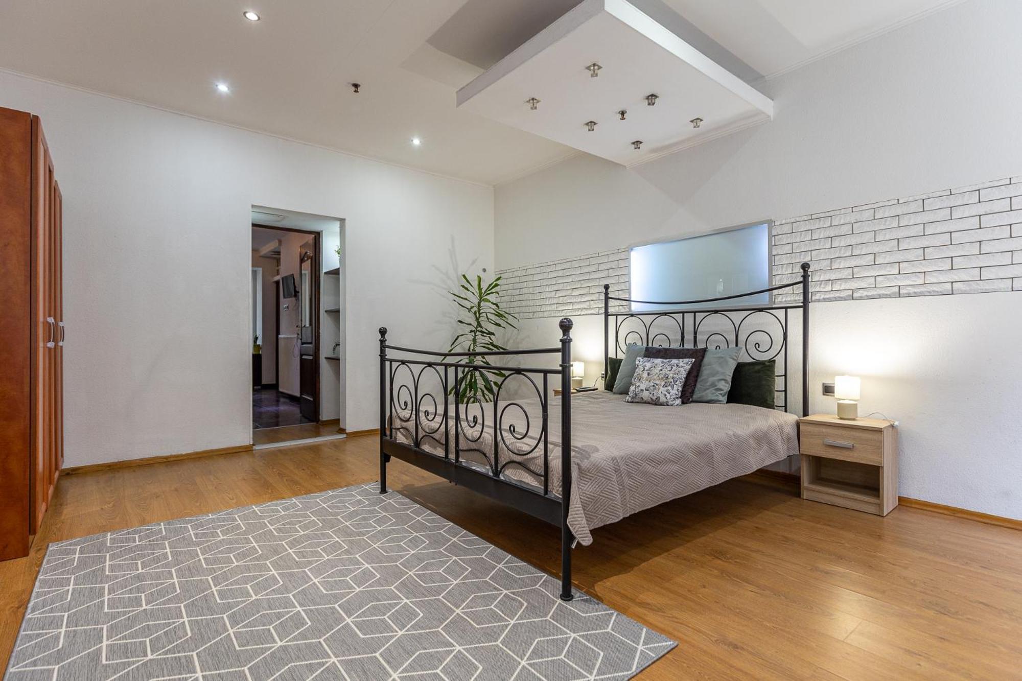 City Vibes Apartment - 3 Bdrms بودابست المظهر الخارجي الصورة