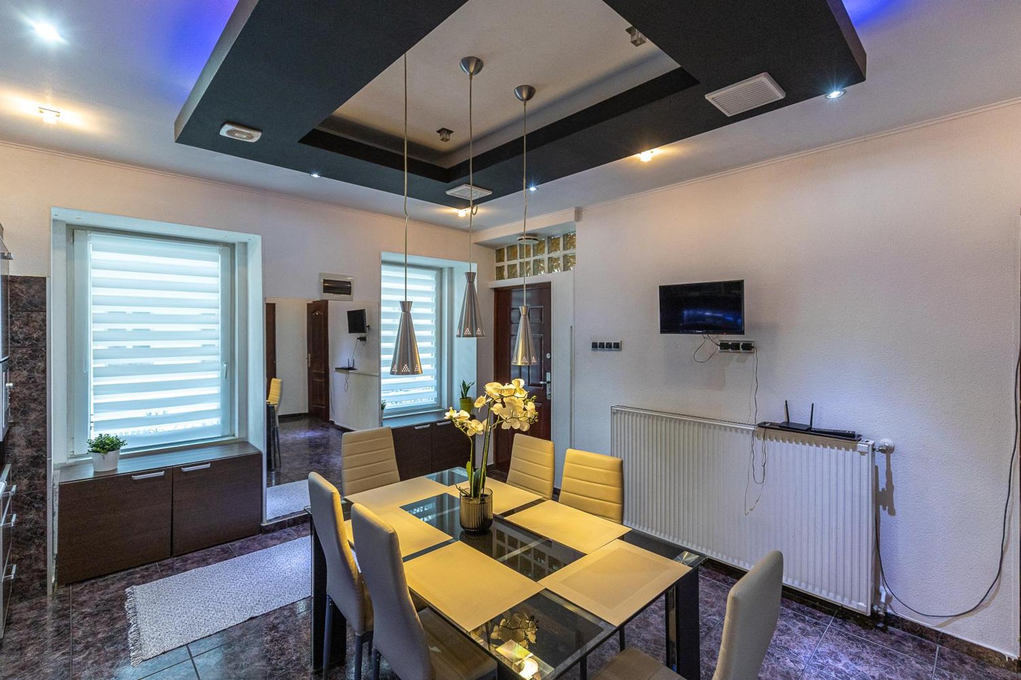 City Vibes Apartment - 3 Bdrms بودابست المظهر الخارجي الصورة